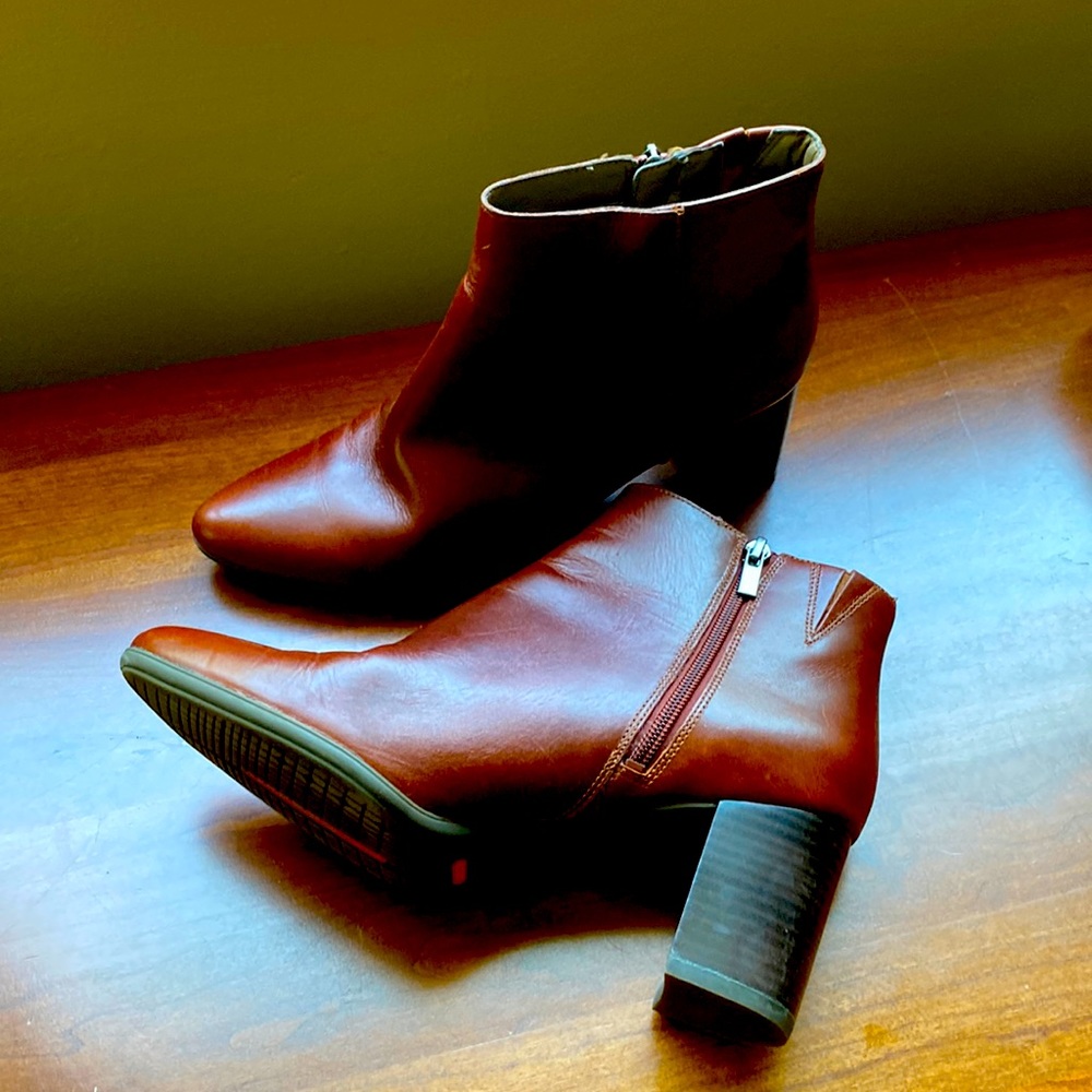 Ladies Rockport heeled comfort boots